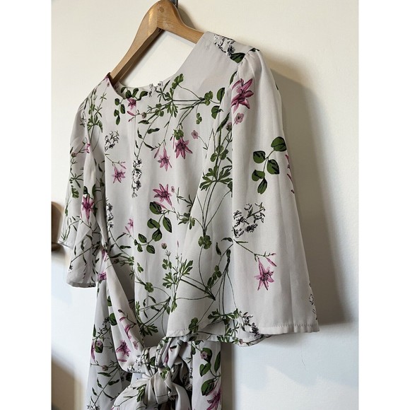 Ann Taylor White Floral Print Tie Front Key Hole Short Sleeve Blouse Siz… - Picture 2 of 9